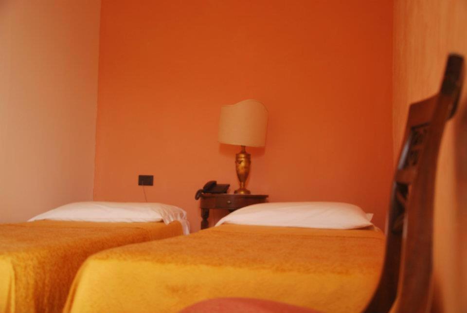 מלון מראטיאה La Dimora Del Cardinale חדר תמונה